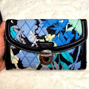 Vera Bradley wallet medium size